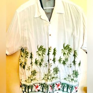 Cherokee Waikiki Wear men’s 2XL shirt